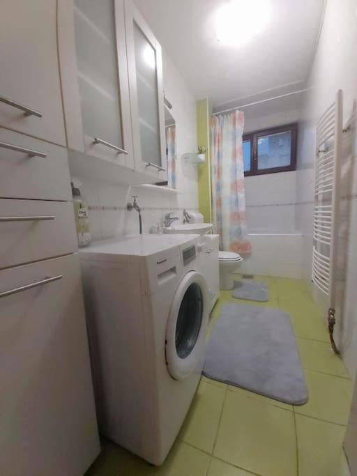 Spacious Condo Near Bascarsija - Free Parking 塞拉耶佛 外观 照片